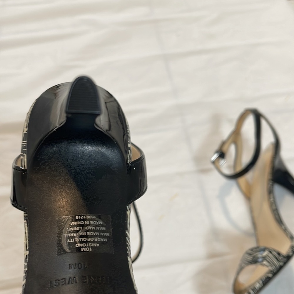 Nine West women’s NWOT strapped heel size 10 - Picture 6 of 9